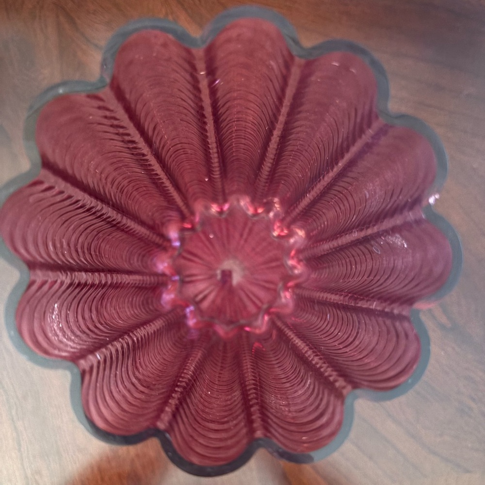 Cranberry Ripple Glass Vase - Picture 3 of 6